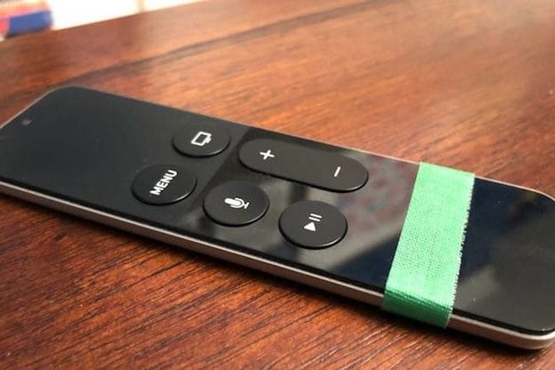 Как исправить недостаток пульта Apple TV при помощи изоленты или наклейки