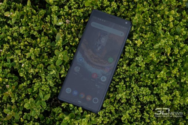 Обзор смартфона Sony Xperia 10: карманный кинотеатр / Смартфоны