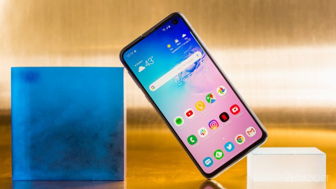 Samsung может представить две версии Galaxy Note 10 (3 фото)