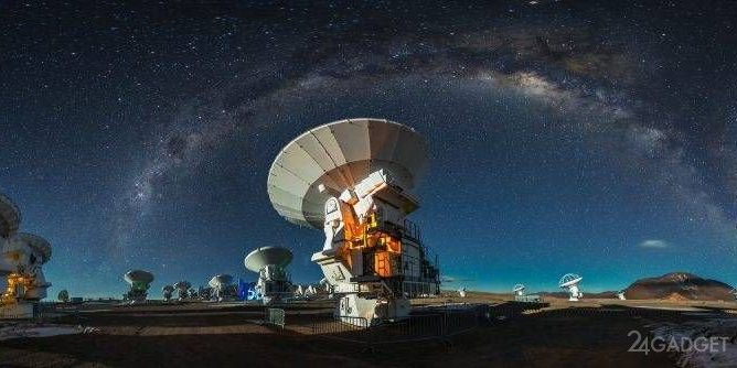 Совсем скоро астрономы покажут чёрную дыру Млечного Пути (3 фото)