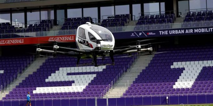 В Австрии оценили достоинства аэротакси EHang 216 (12 фото + 2 видео)