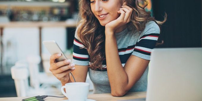 Внешний аккумулятор на стандартных пальчиковых батарейках (9 фото + видео)