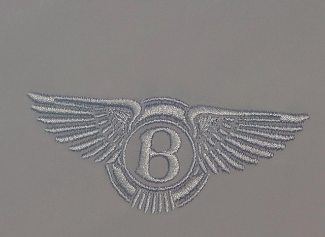 Фото автомобиля Bentley с разрешением 53 000 МП (технология NASA)