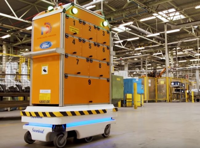Ford испытывает вспомогательного робота Survival на одном из своих заводов