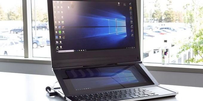 Intel показала самый необычный ноутбук с двумя экранами (7 фото + 2 видео)