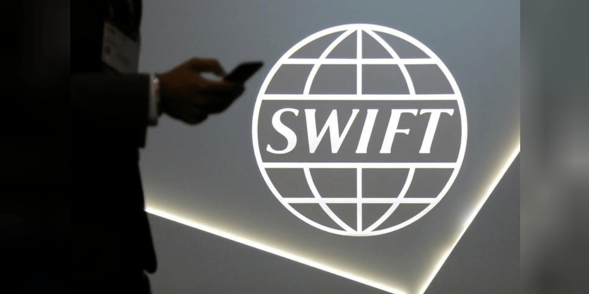 SWIFT разрешит блокчейн-платформам осуществлять мгновенные платежи
