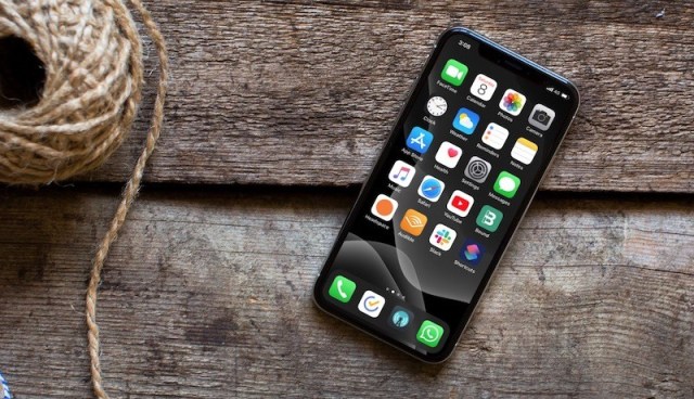 iOS-13-Dark-Mode-Grey-Wallpaper