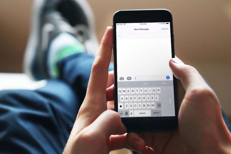 Как использовать клавиатуру для набора одной рукой в iOS 11 на iPhone