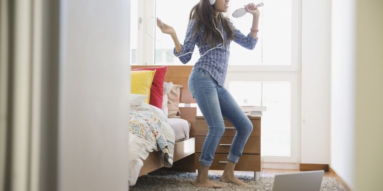 Как узнать что за песня играет? Приложения для поиска песен по мелодии