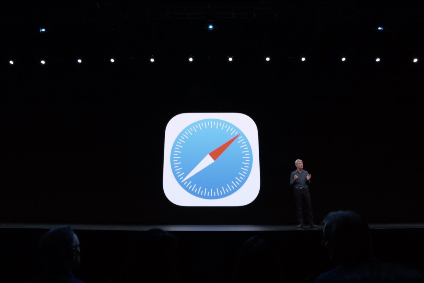 Как изменить папку сохранения загрузок из Safari в iOS 13