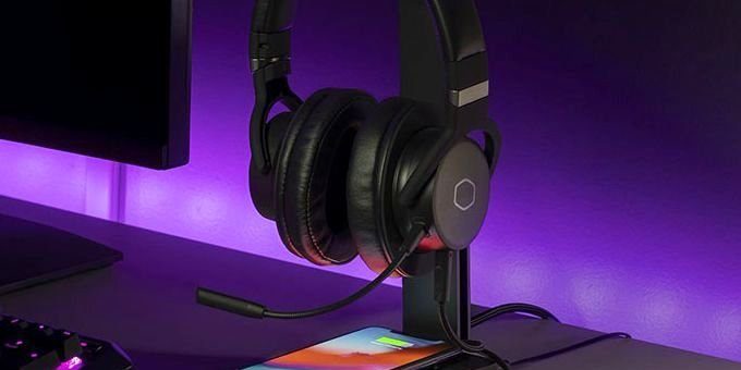 Cooler Master GS750 — многофункциональный держатель для гарнитуры с Qi-зарядкой (6 фото) » 24Gadget.Ru :: Гаджеты и технологии