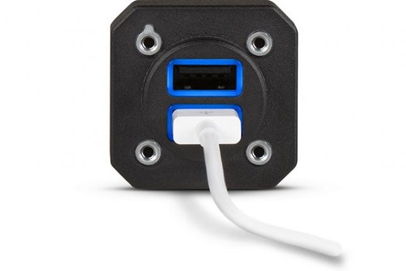 Зарядное устройство Garmin GSB 15 можно устанавливать на борту самолета » 24Gadget.Ru :: Гаджеты и технологии