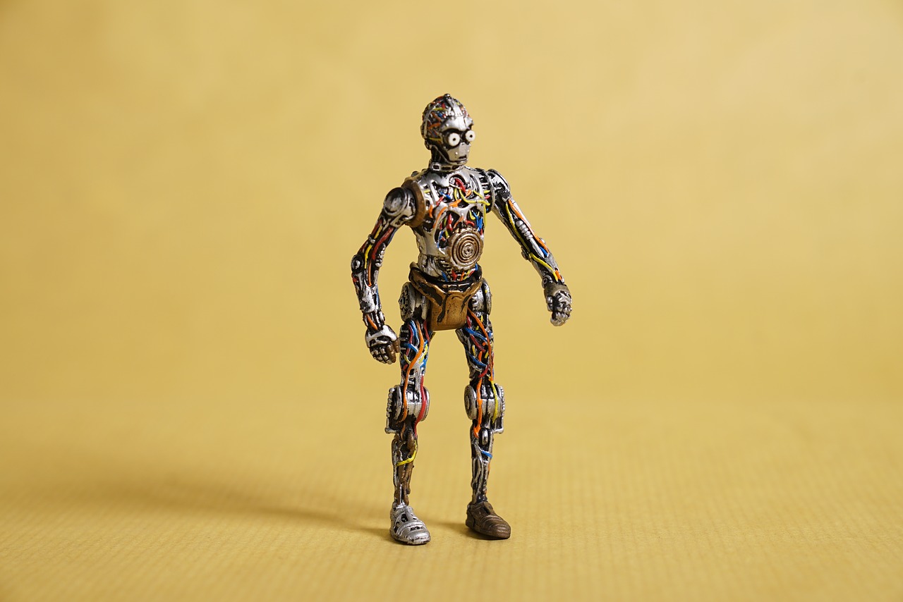 В китайском городе Ханьдань патрулировать дороги начали роботы-автоинспекторы