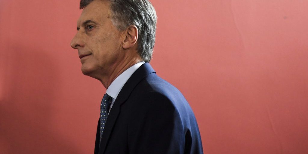 Биткоин торгуется выше $12 000 в Аргентине на фоне обвала песо после поражения президента Макри на праймериз