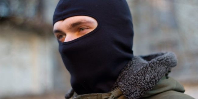 Маски не помогают. Как обмануть камеру наблюдения и избежать деанона на улице