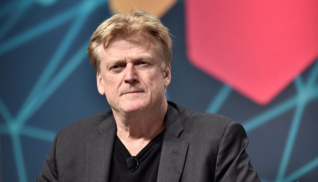 Патрик Берн покинул пост CEO Overstock после признания в романтической связи с российской шпионкой