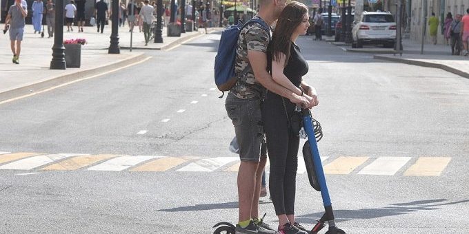 Сегвеи и электросамокаты включат в ПДД » 24Gadget.Ru :: Гаджеты и технологии