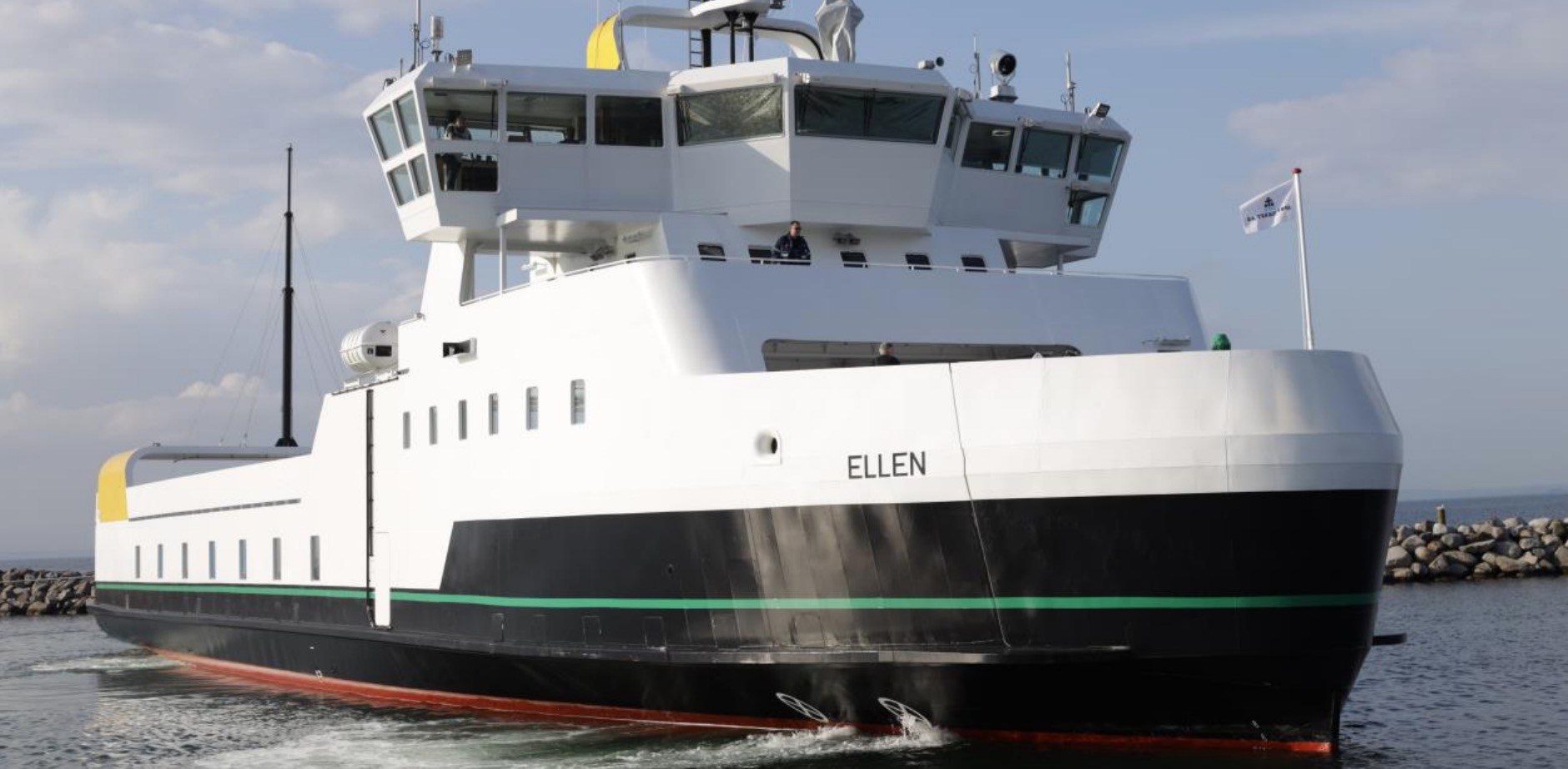 В Дании запустили крупнейший в мире электрический паром