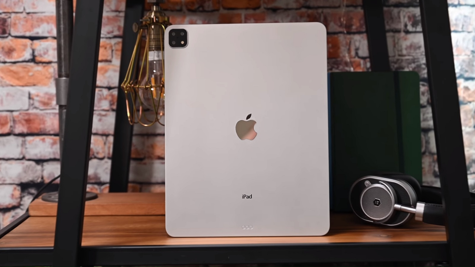 Макет нового iPad Pro с тремя камерами показали на видео