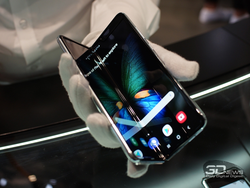 Samsung Galaxy Fold 5G на выставке IFA 2019