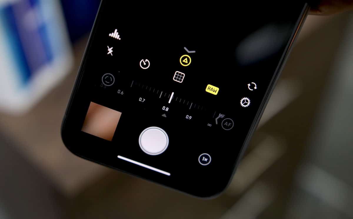 Как делать снимки в формате RAW на iPhone 11 и iPhone 11 Pro