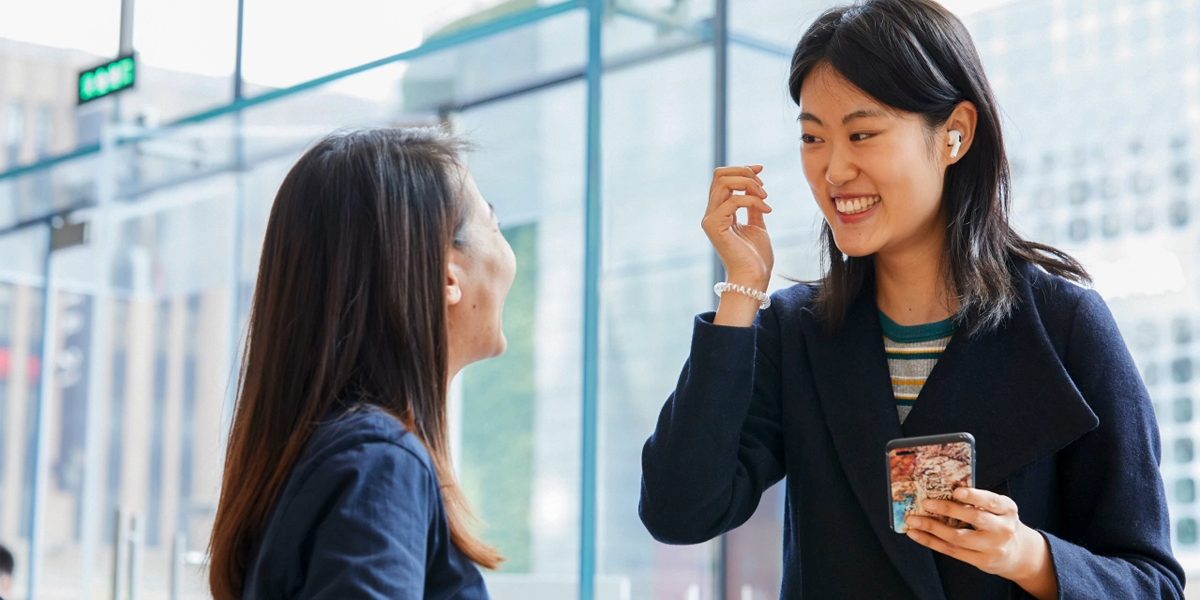 <pre>AirPods Pro поступает в магазины по всему миру