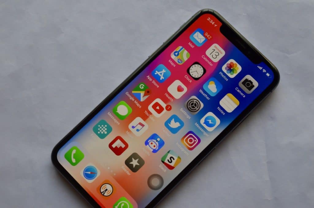 Этот джейлбрейк-твик добавит жесты с iPhone X на более старые модели с iOS 13