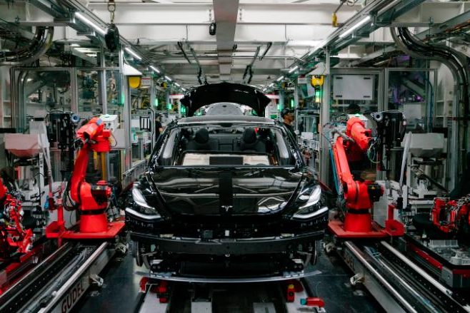 <pre>Может ли модель 3 пережить спор?