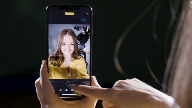 <pre>Обзор iPhone XS и XS Max: последние версии Apple являются лучшими. Но они вам нужны?