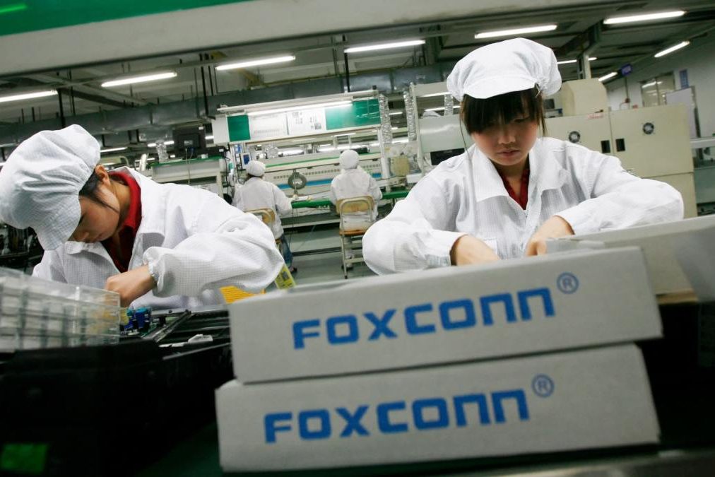 Сотрудники Foxconn обогатились на продаже бракованных айфонов