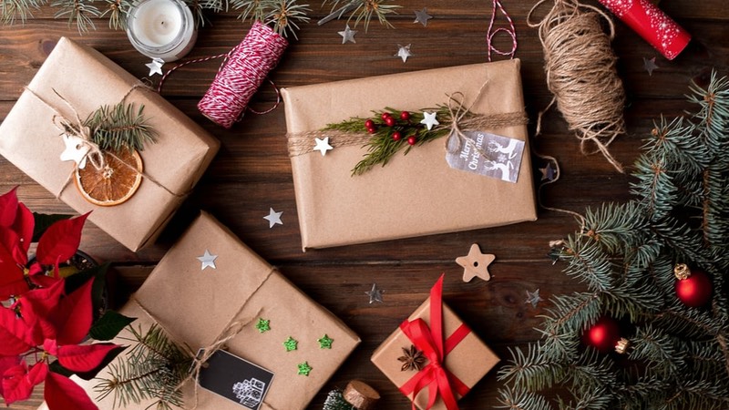 Как выбрать классные подарки к Новому году и не облажаться? Идеи для сюрпризов в рассрочку