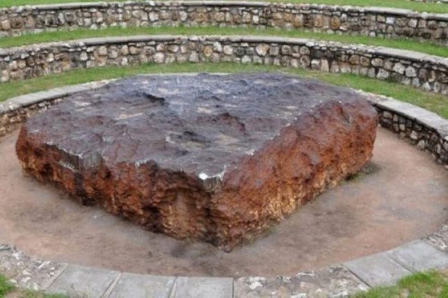 Найден микроорганизм, употребляющий в пищу только упавшие метеориты