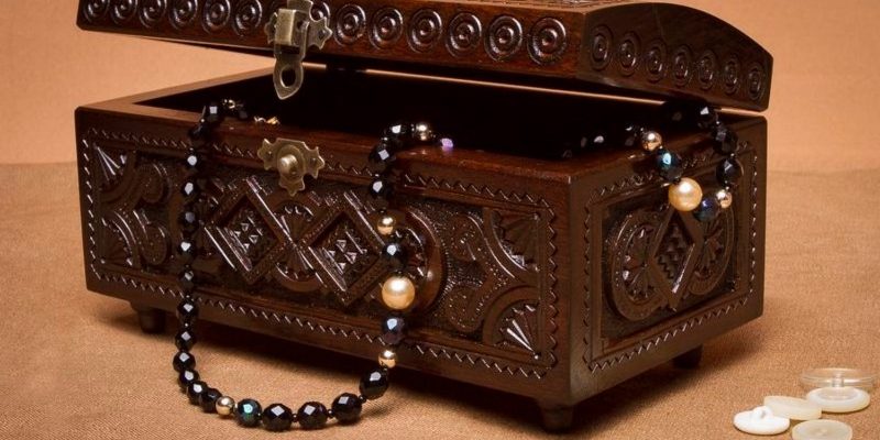 10 подарков, которые по приметам принесут в дом достаток, счастье и любовь