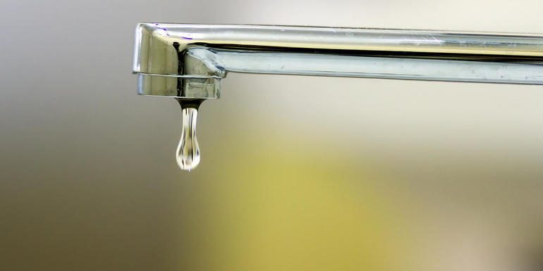 <pre>Исследователи из Гарварда: Социальное дистанцирование во время COVID-19, возможно, придется включать и выключать, как кран