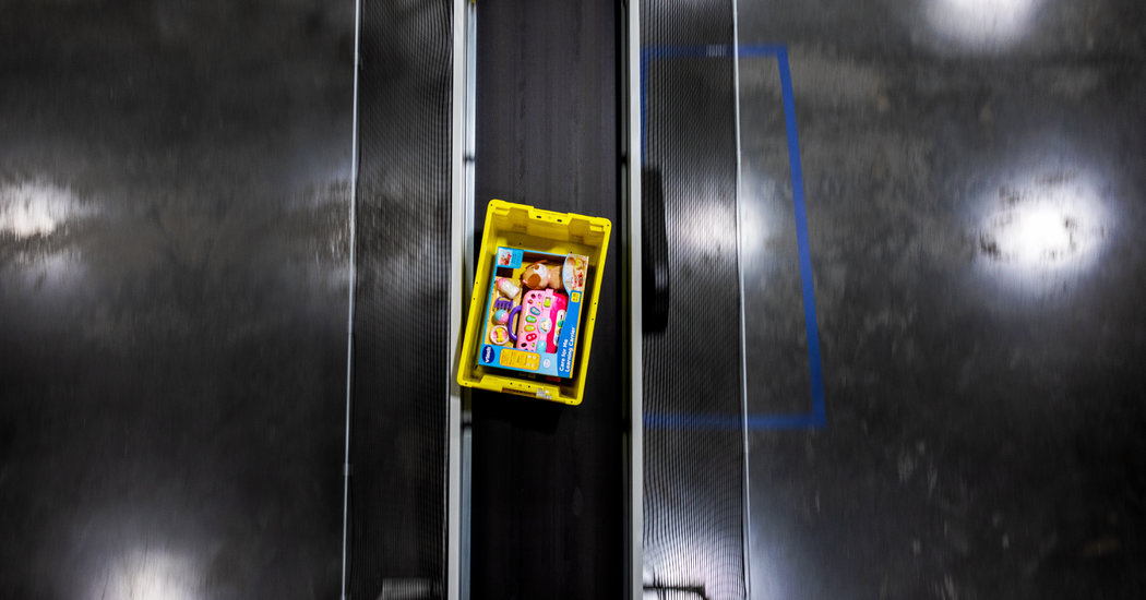 <pre>Чтобы сосредоточиться на потребностях, Amazon перестает принимать некоторые товары на складах