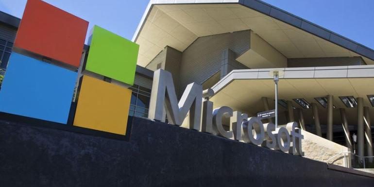 <pre>Двум сотрудникам Microsoft в Сиэтле с диагнозом коронавирус COVID-19