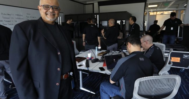 <pre>Коронавирус означает, что мы должны дистанционно работать. Мы не готовы