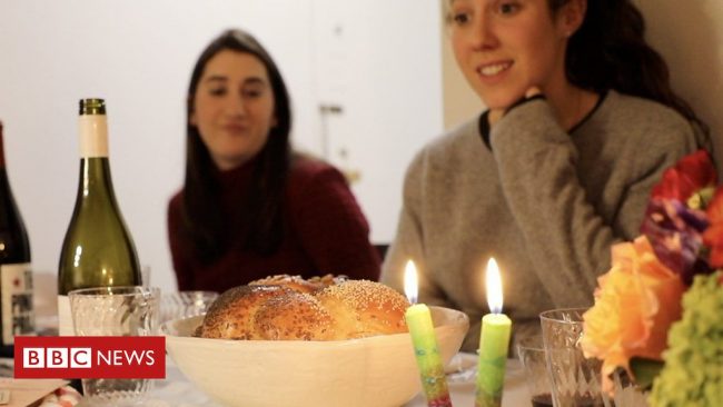 <pre>Приложение поддерживает жизнь в пятницу вечером