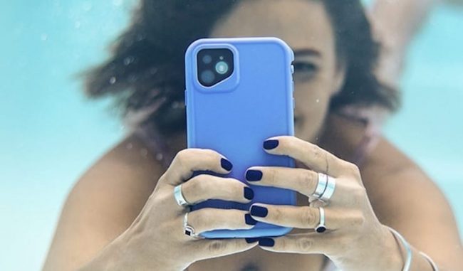 Водонепроницаемый чехол для iPhone 11, XS, XR, 8, 7: обзор лучших вариантов с AliExpress