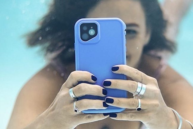 Водонепроницаемый чехол для iPhone 11, XS, XR, 8, 7: обзор лучших вариантов с AliExpress