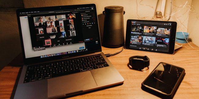 Власти хотят создать аналог сервиса для видеоконференций Zoom