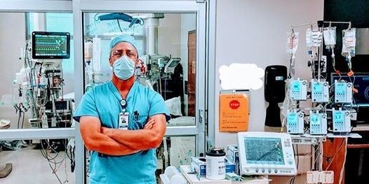 <pre>Медсестры высказываются против слухов и мистификаций коронавируса