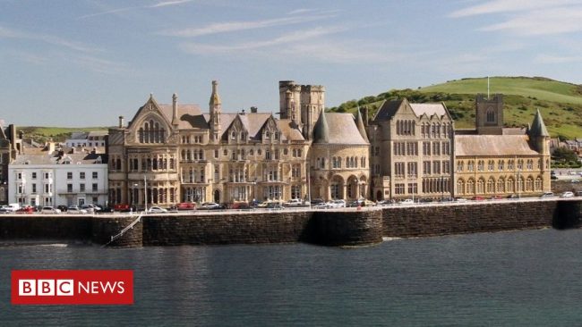 <pre>Blackbaud Hack: данные университета Аберистуита подверглись глобальному хакерскому нападению