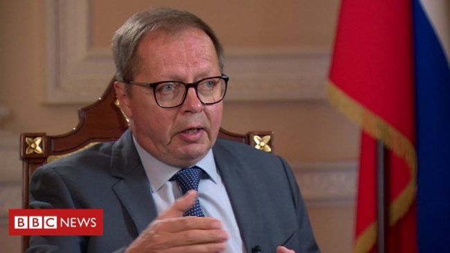 <pre>Российский посол в Великобритании отвергает обвинения во взломе коронавирусной вакцины