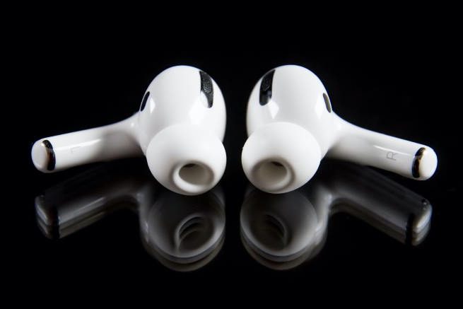 Apple обновила прошивку AirPods и AirPods Pro накануне выпуска iOS 14