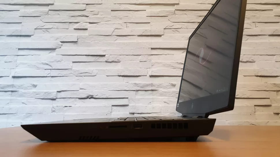 Порты HP Omen 17 (2020)
