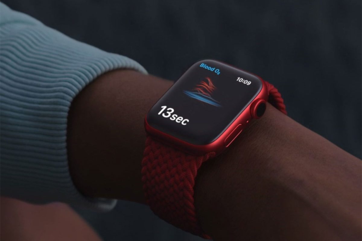 Apple начала продавать ремешки-монобраслеты в цвете PRODUCT (RED)