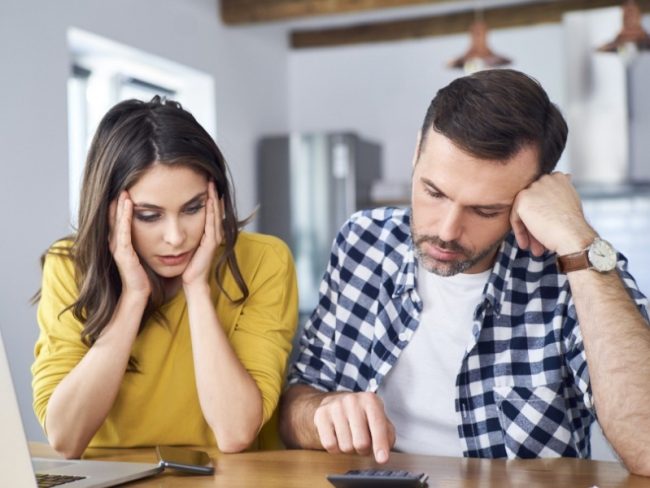 Отпуск без содержания и увольнения: как не остаться без денег на второй волне пандемии