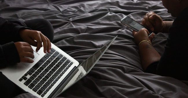 <pre>Технологические компании стремятся предоставить бесплатный Wi-Fi жильцам государственного жилья Лос-Анджелеса