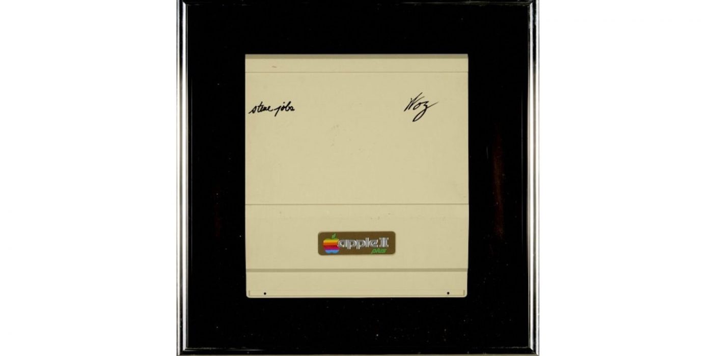 Корпус Apple II с автографами Стива Джобса и Стива Возняка выставят на аукцион в конце ноября